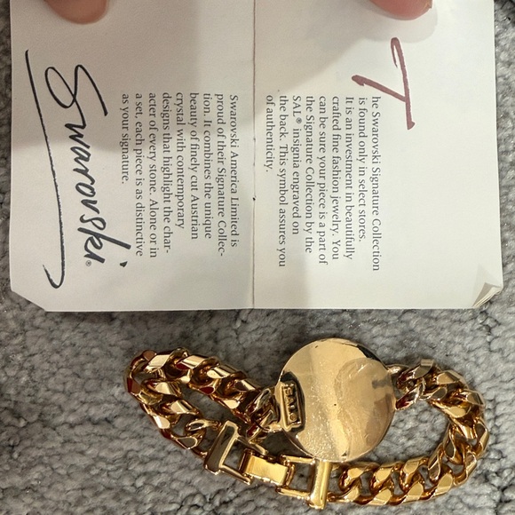 Vintage Swarovski Gold and Black Chain Bracelet with Crystal Accents - Picture 3 of 3